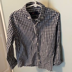 Vineyard vines button down BOYS